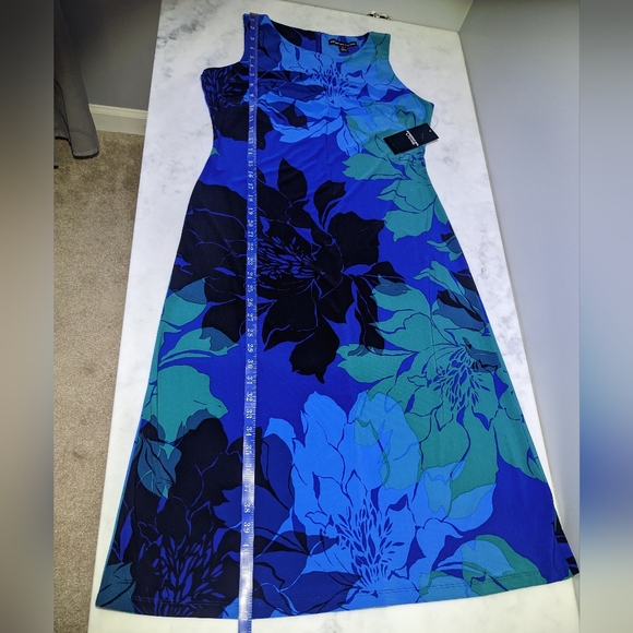 Floral Print Dress - Picture 8 of 10